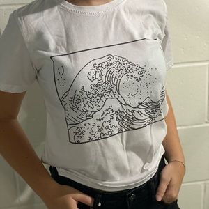 Wave graphic top